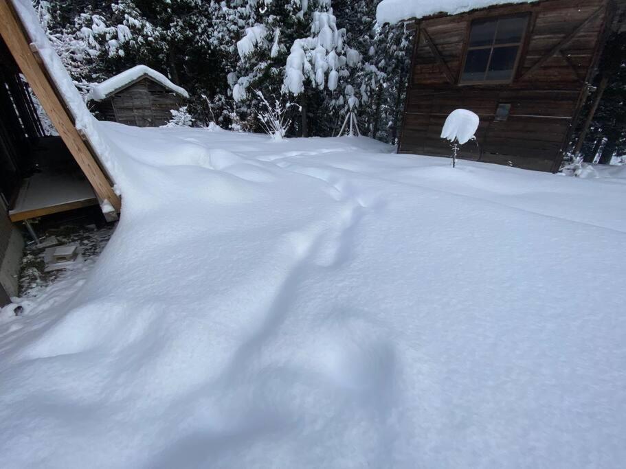 Apartamento Way Shirakawago - Private, Free Parking And Newly Opened 2022 Way Shirakawago Exterior foto
