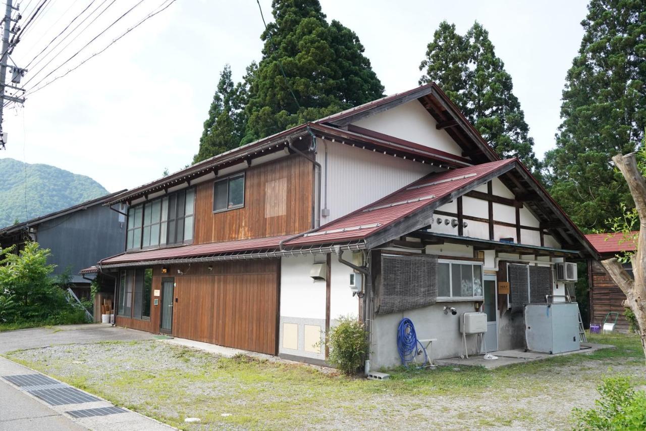 Apartamento Way Shirakawago - Private, Free Parking And Newly Opened 2022 Way Shirakawago Exterior foto